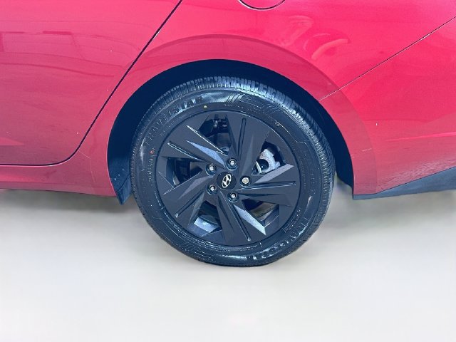 Certified 2021 Hyundai Elantra SEL FWD image 5