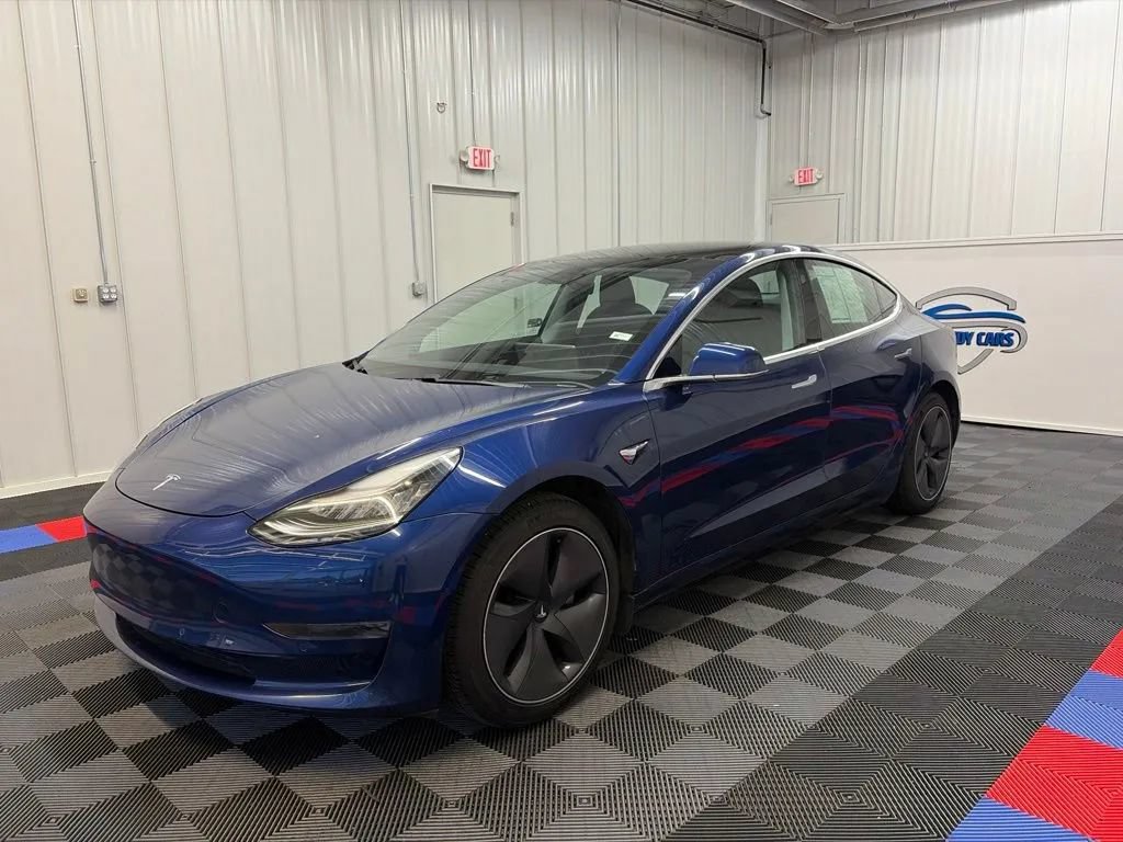 Used 2020 Tesla Model 3 Standard Range RWD image 6