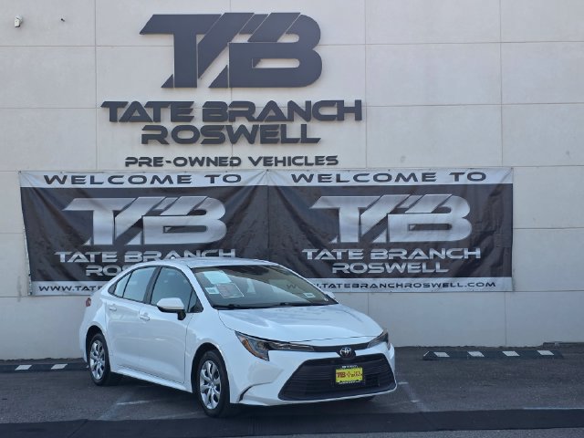Used 2024 Toyota Corolla LE FWD image 5
