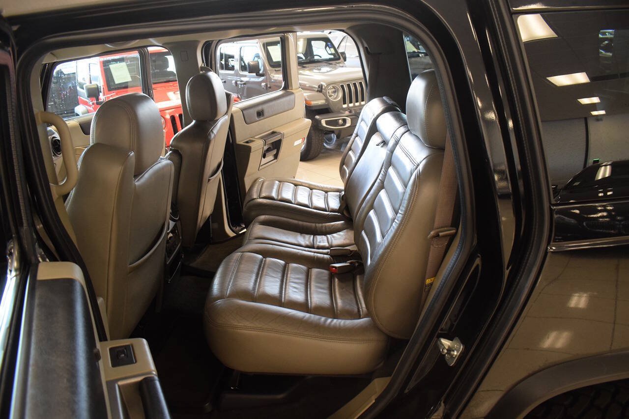 Used 2003 HUMMER H2 w/ Preferred Equipment Group AWD/4WD image 47