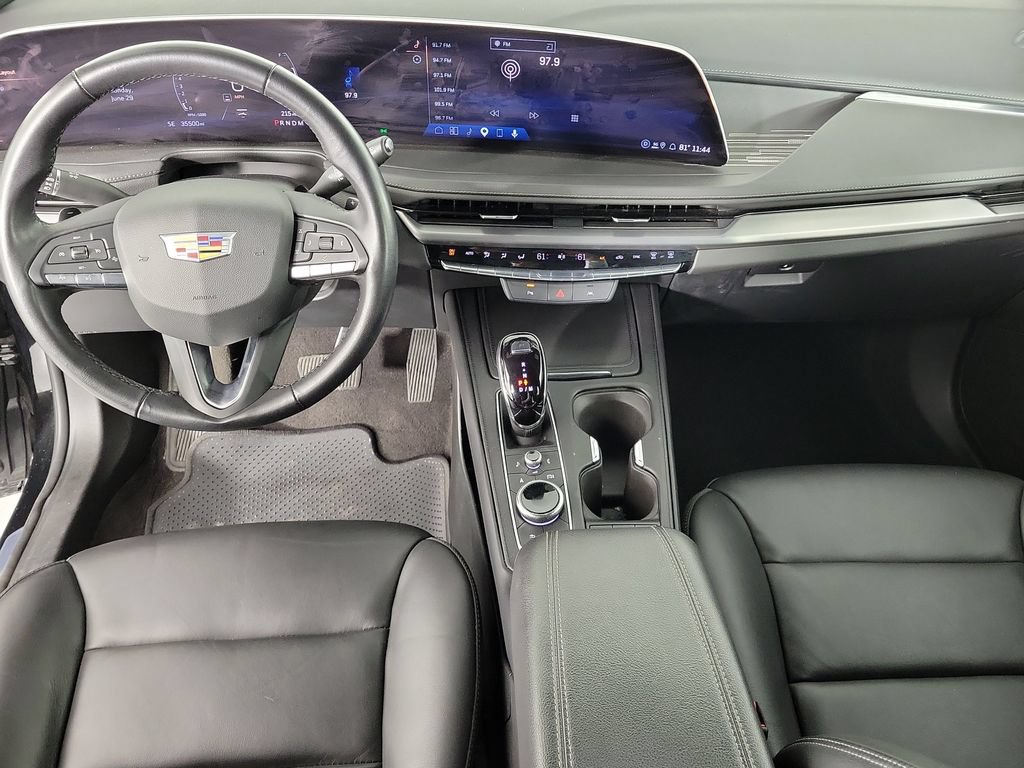 Certified 2025 Cadillac XT4 Premium Luxury FWD image 15