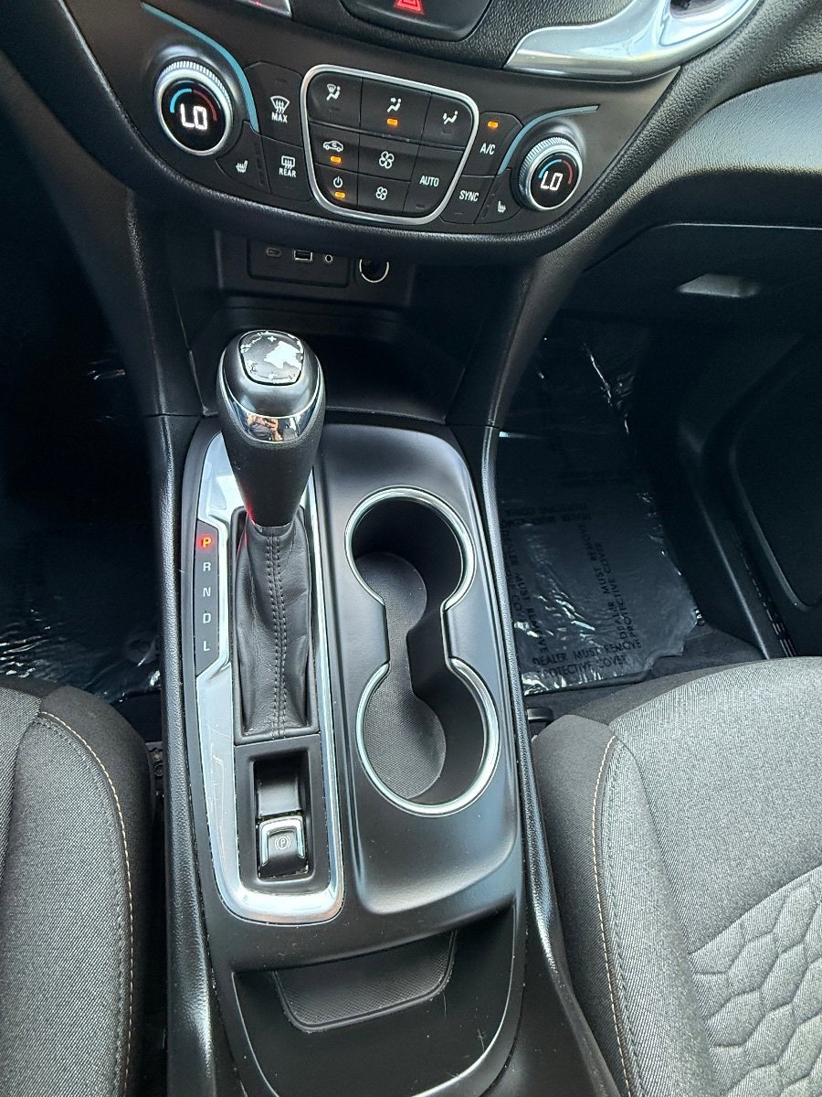 Used 2020 Chevrolet Equinox LT w/ Driver Convenience Package FWD image 32