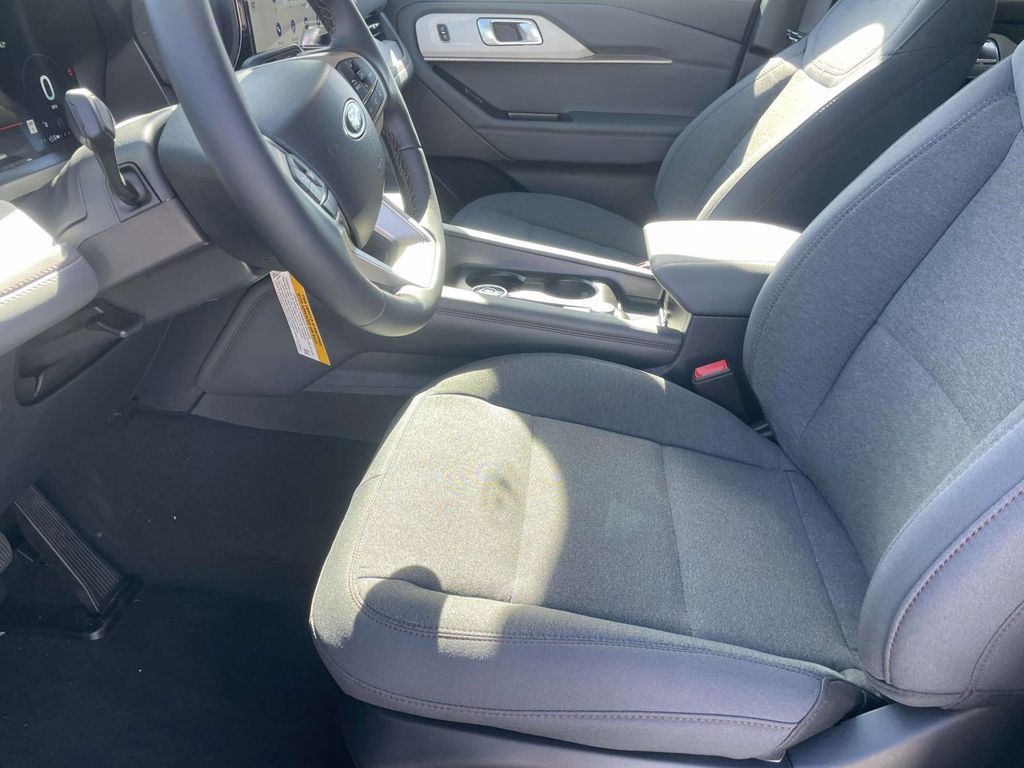 New 2026 Ford Explorer Active image 16