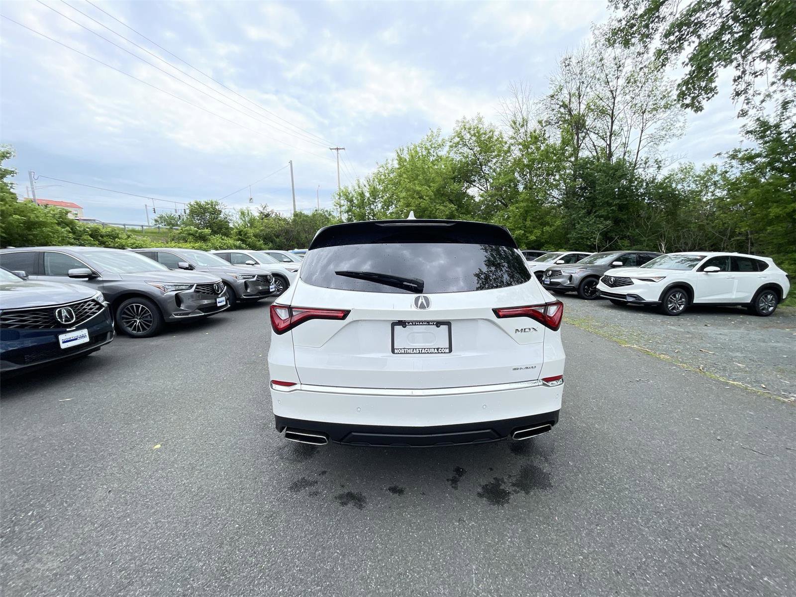 Used 2023 Acura MDX SH-AWD w/ Technology Package image 34