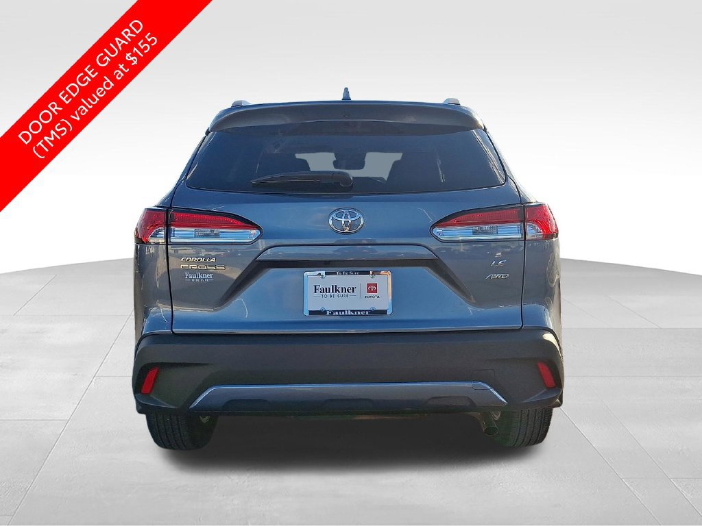 Certified 2024 Toyota Corolla Cross LE AWD/4WD image 8