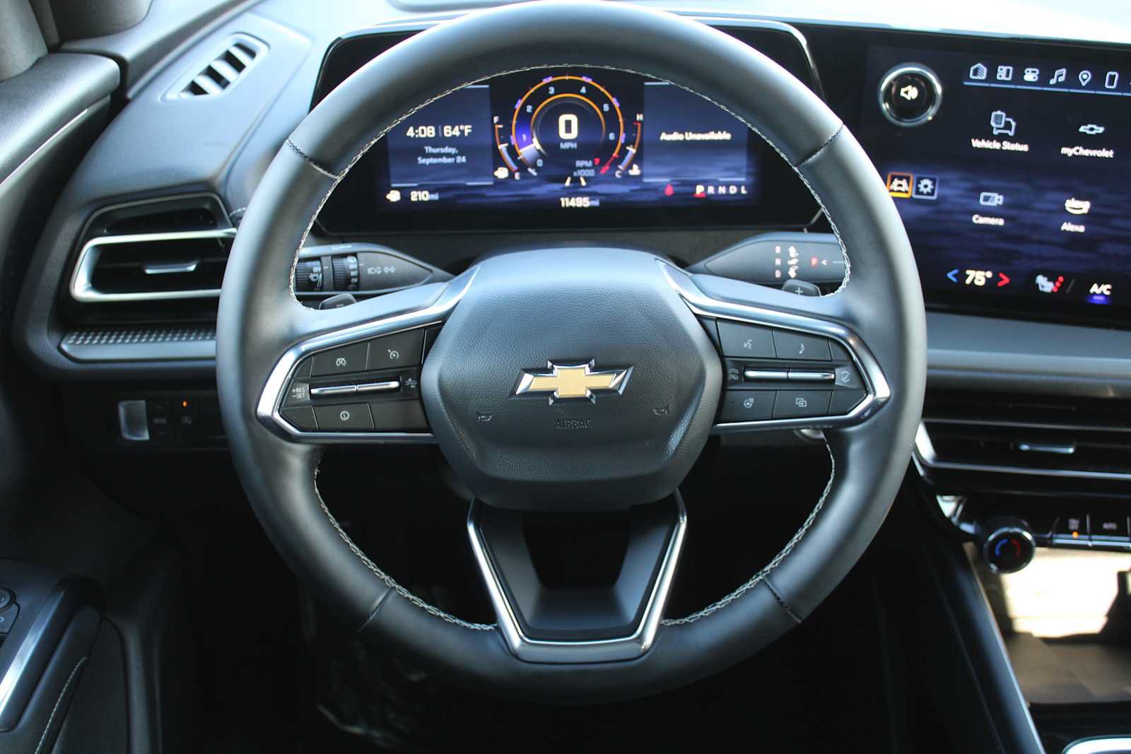 Certified 2025 Chevrolet Traverse LT FWD image 14