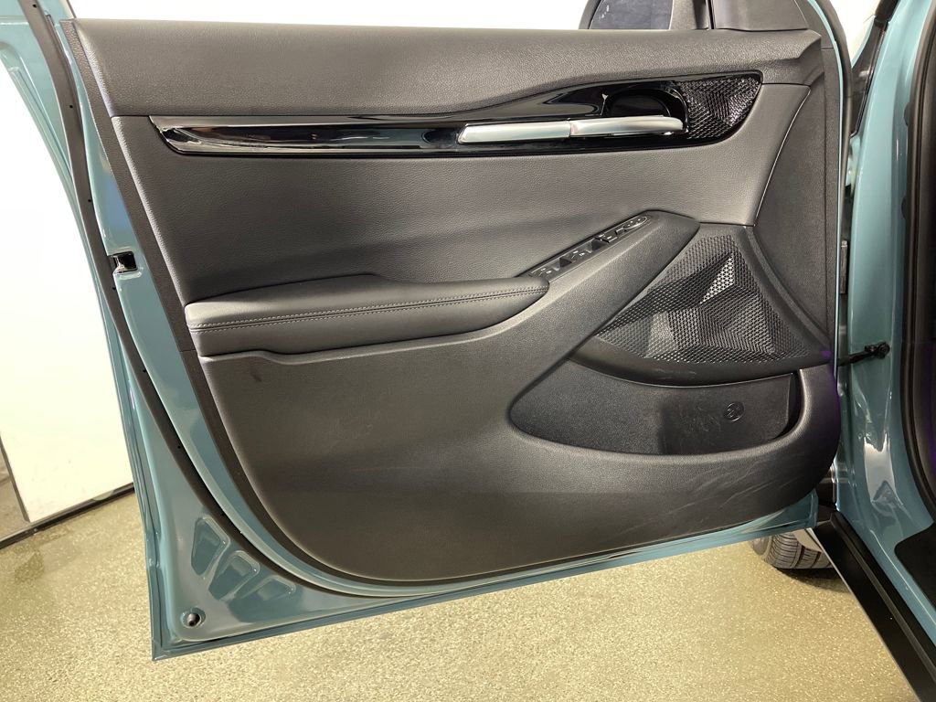 Used 2025 Kia Seltos EX w/ EX Sunroof Package image 19