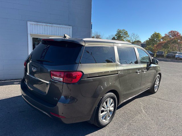 Used 2016 Kia Sedona LX w/ LX Essentials Premium Package FWD image 6