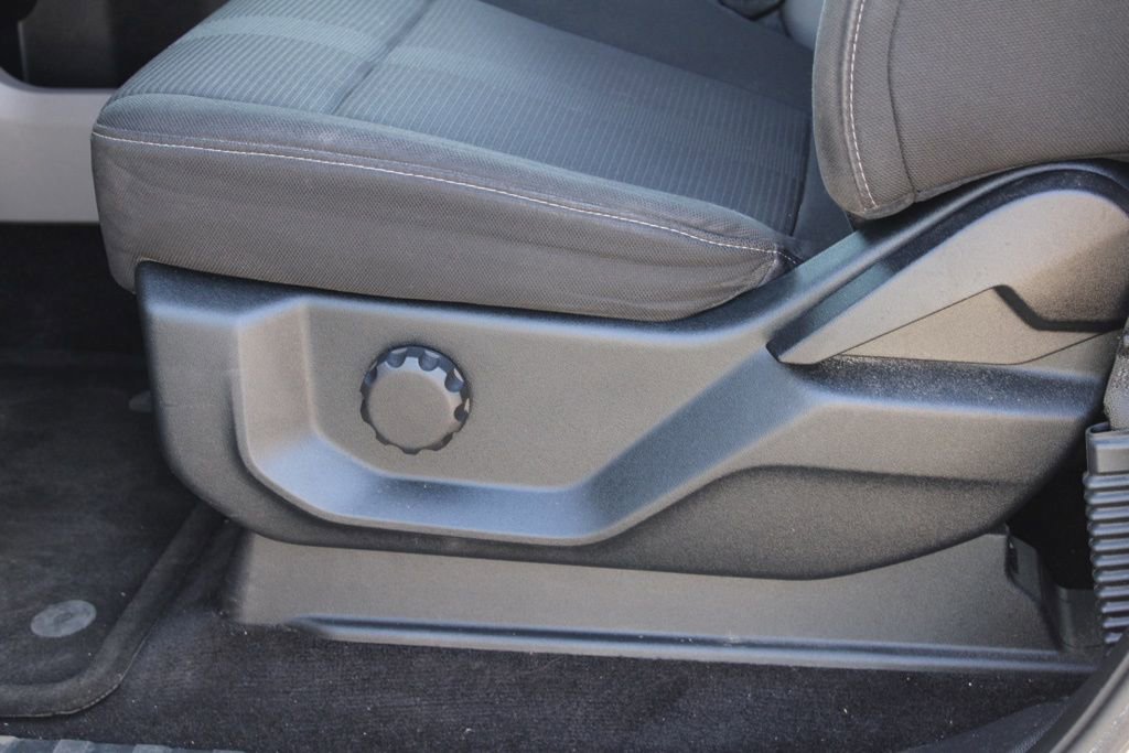 Used 2017 Ford F150 XL w/ Equipment Group 101A Mid AWD/4WD image 16