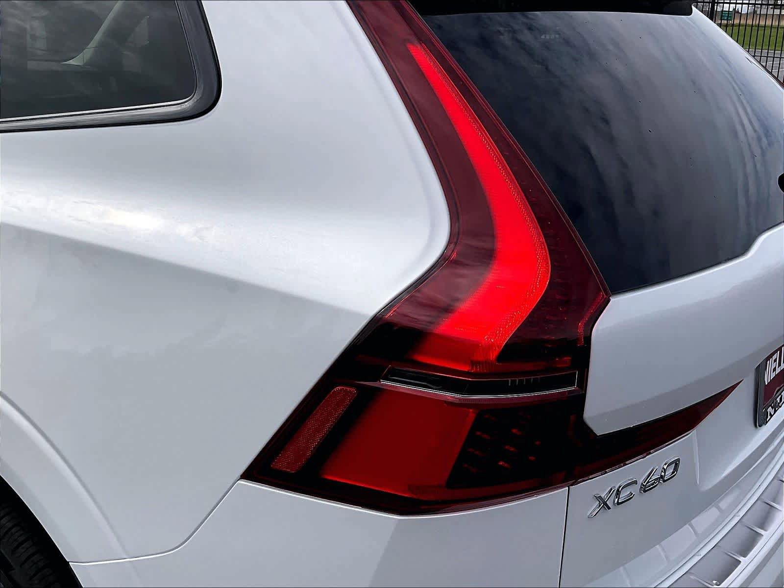 New 2026 Volvo XC60 T8 Ultra w/ Protection Package Premier AWD/4WD image 25
