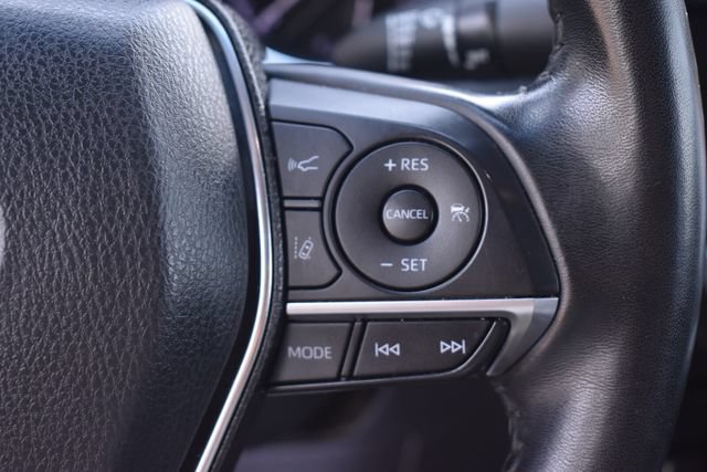 Used 2020 Toyota Camry XLE FWD image 31