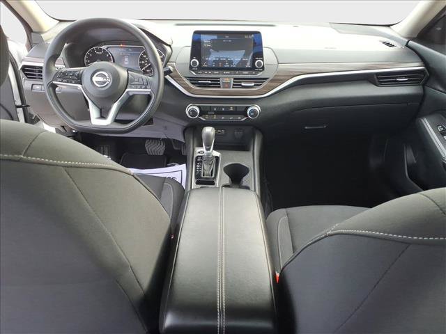 Used 2025 Nissan Altima 2.5 SV AWD/4WD image 32