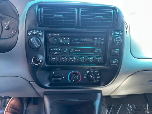 Used 1997 Ford Explorer XLT AWD/4WD image 15