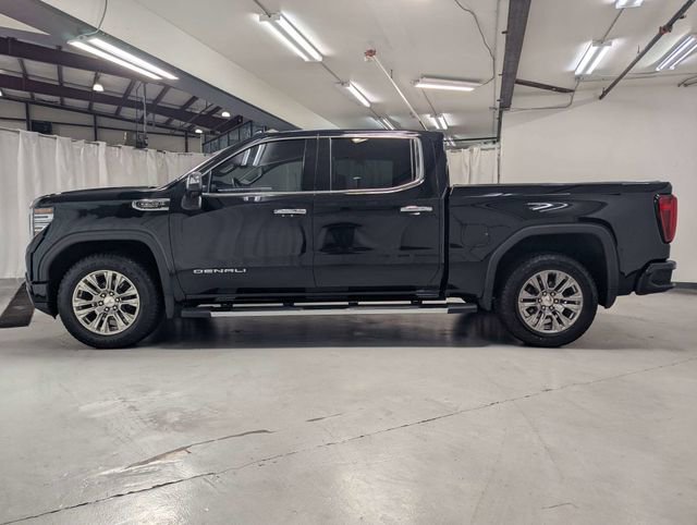 Used 2023 GMC Sierra 1500 Denali w/ Technology Package AWD/4WD image 23
