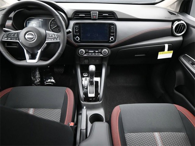New 2025 Nissan Versa SR w/ Trunk Package image 9