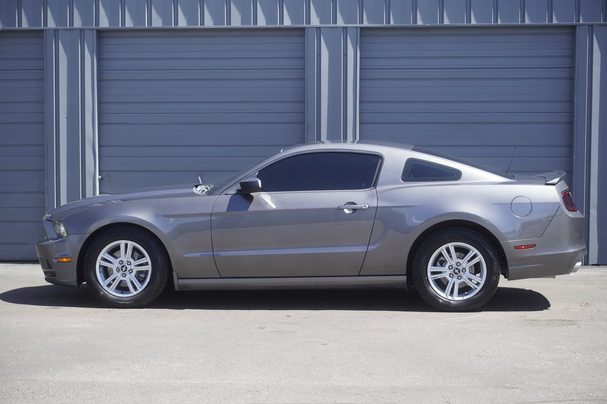 Used 2014 Ford Mustang Coupe w/ Equipment Group 102A RWD image 2