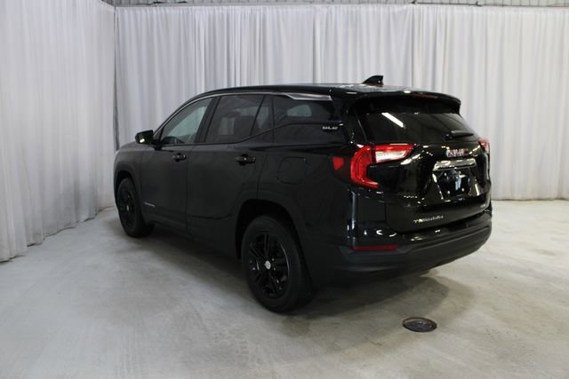 Used 2022 GMC Terrain SLE image 26