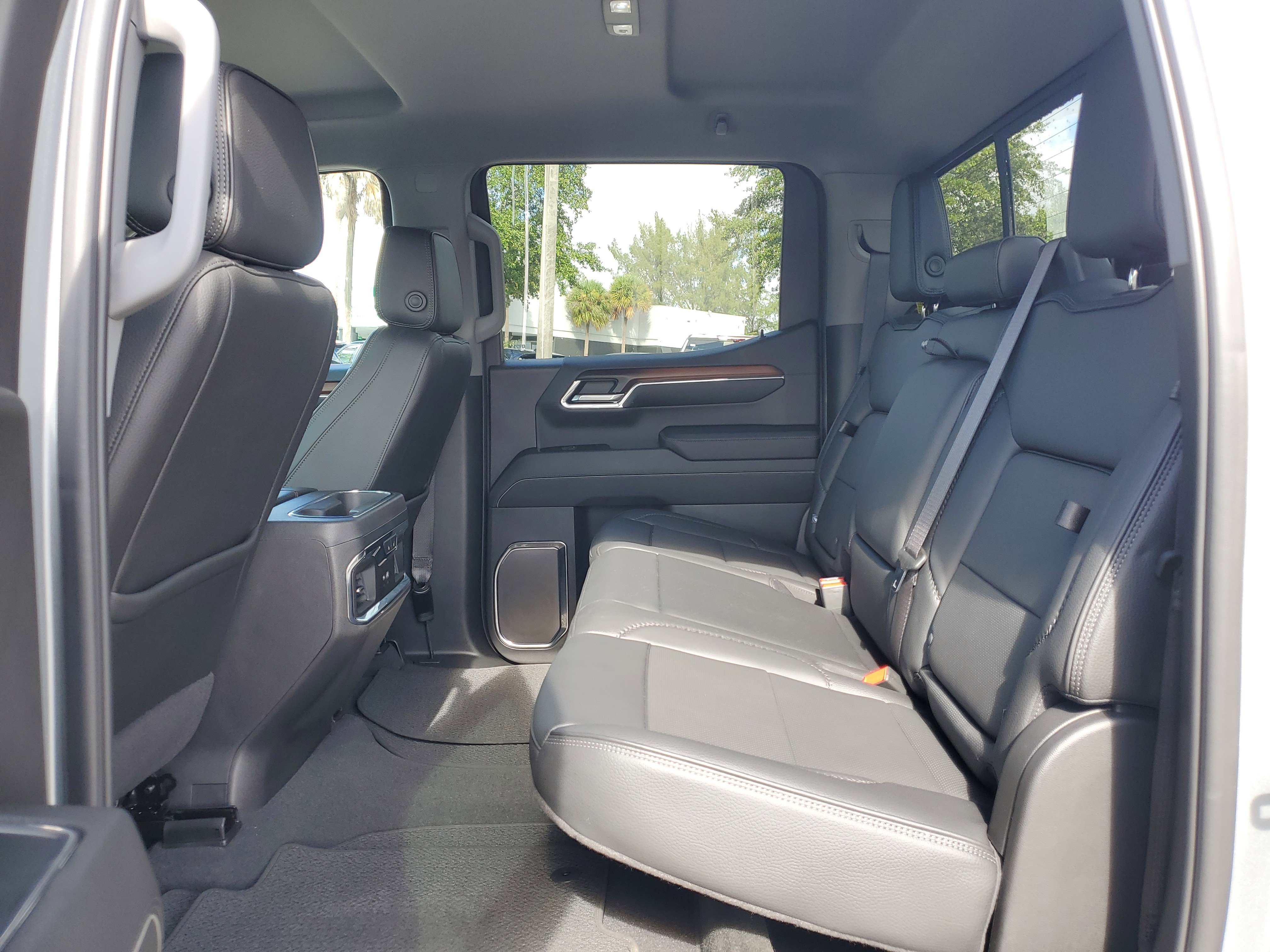 Used 2024 GMC Sierra 1500 Denali w/ Technology Package image 14