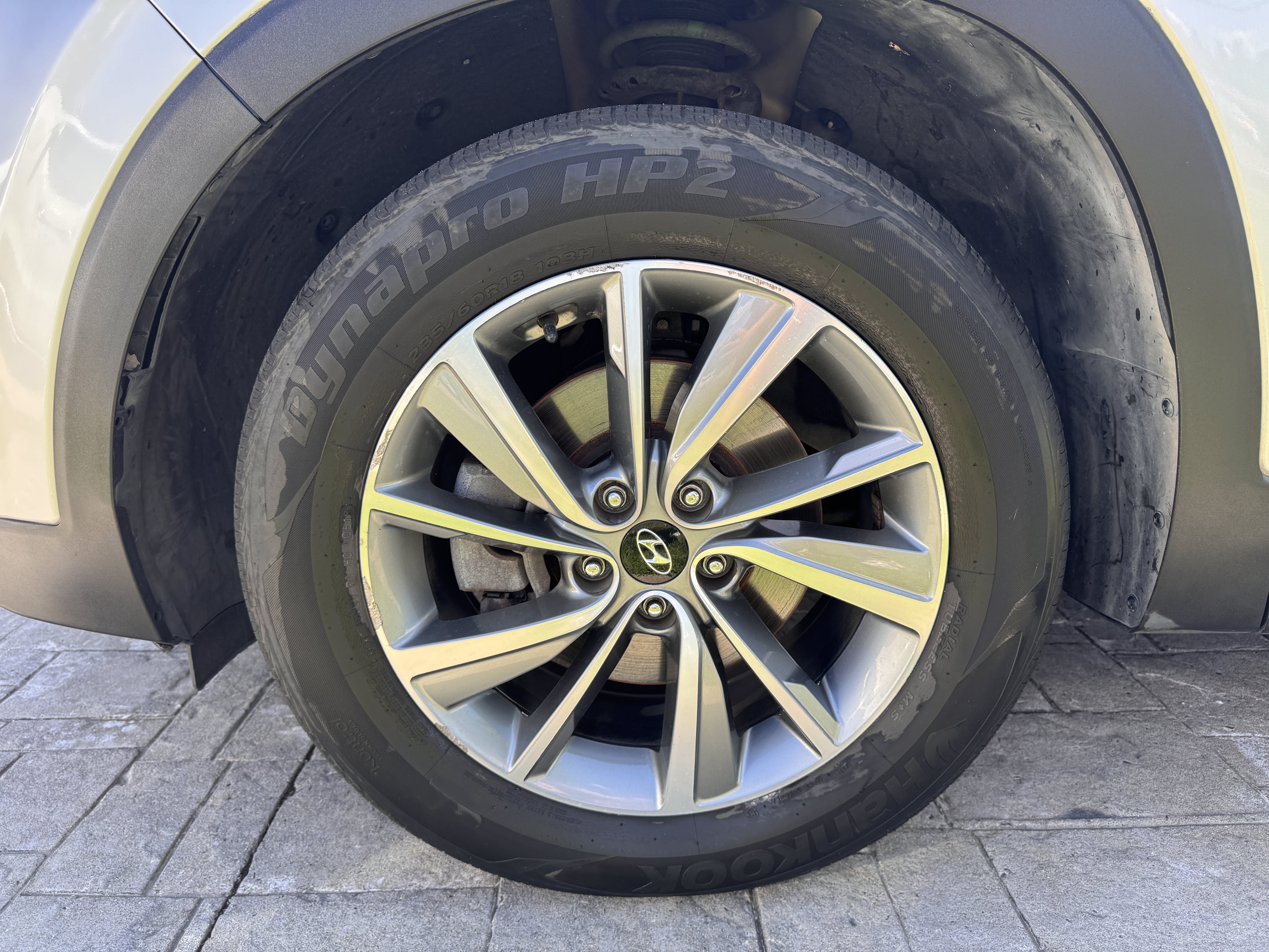 Used 2019 Hyundai Santa Fe AWD image 11