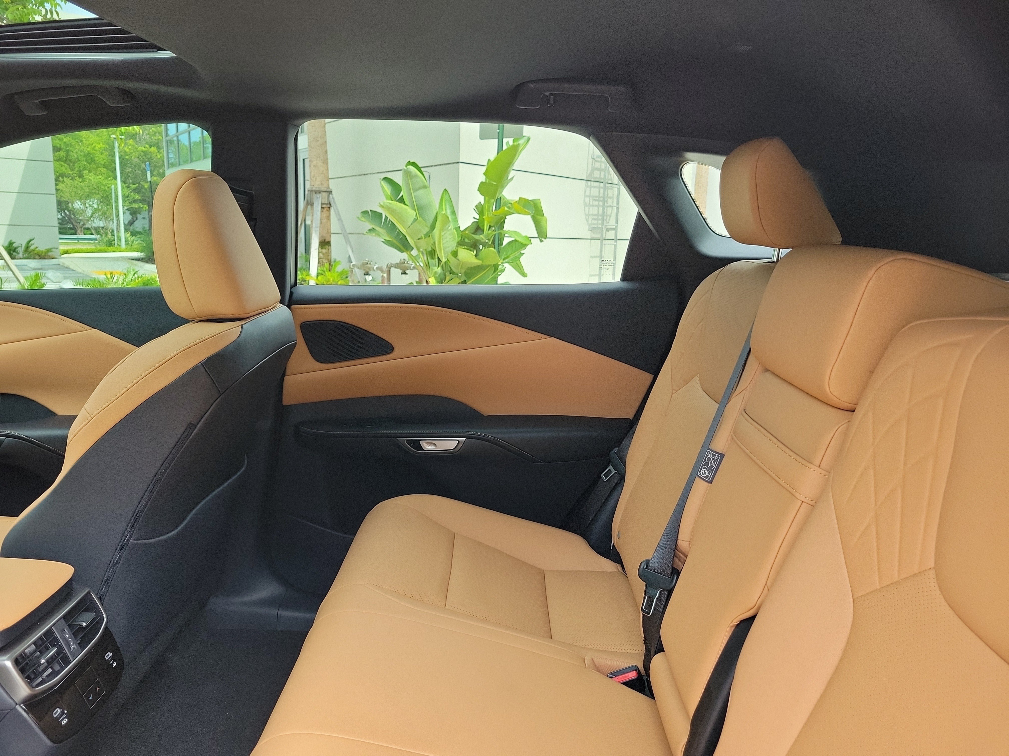 Used 2026 Lexus RX 350 FWD w/ Accessory Package (Z1) image 13
