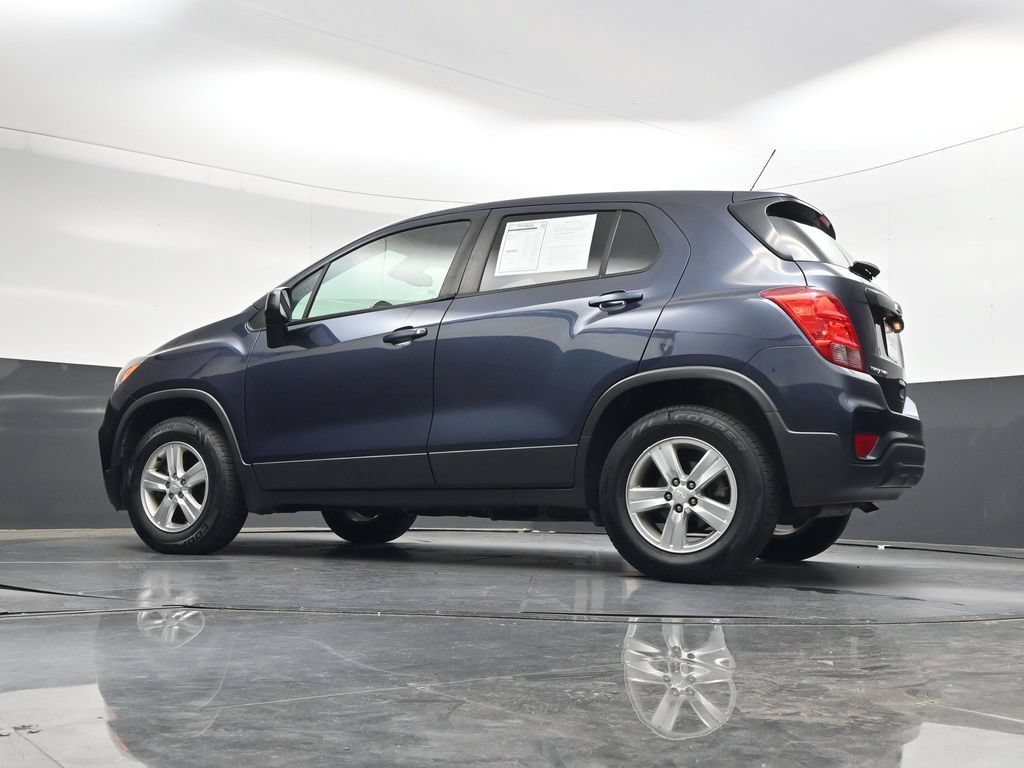 Used 2019 Chevrolet Trax LS w/ Tint and Cruise Package AWD/4WD image 42