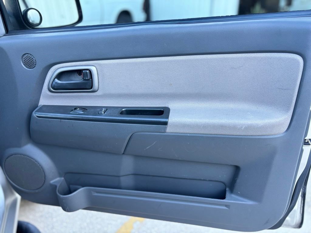 Used 2004 Chevrolet Colorado 2WD Extended Cab w/ Comfort Convenience Package image 12