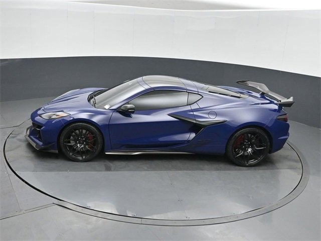 Used 2025 Chevrolet Corvette Z06 w/ Stealth Interior Trim Package image 36