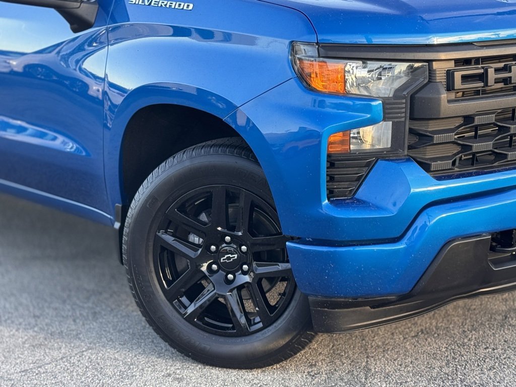 Used 2022 Chevrolet Silverado 1500 Custom image 4