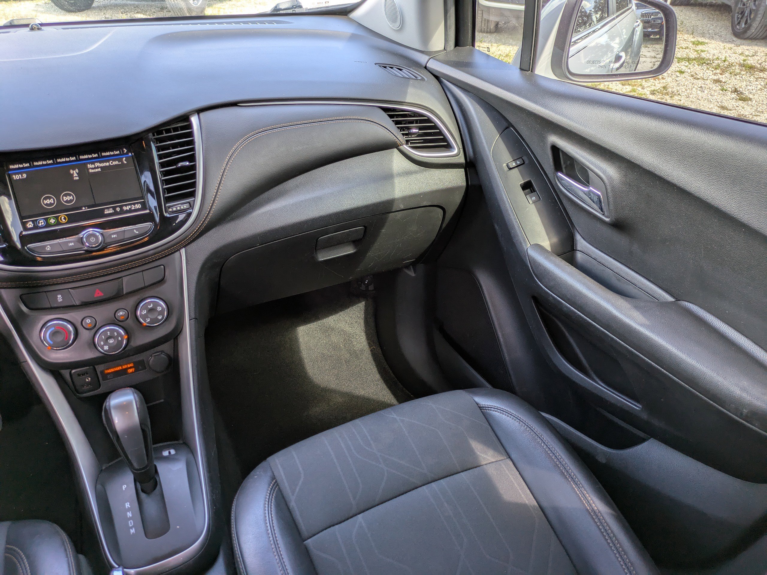 Used 2019 Chevrolet Trax LT w/ LT Convenience Package image 15