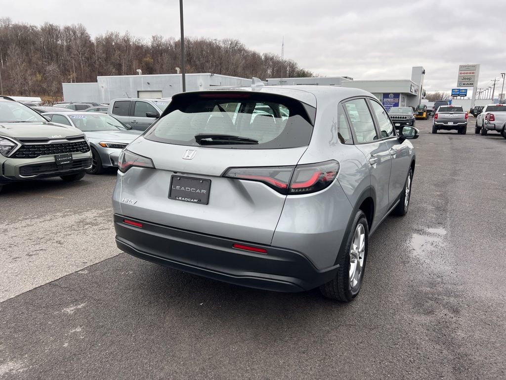 Used 2023 Honda HR-V LX image 5