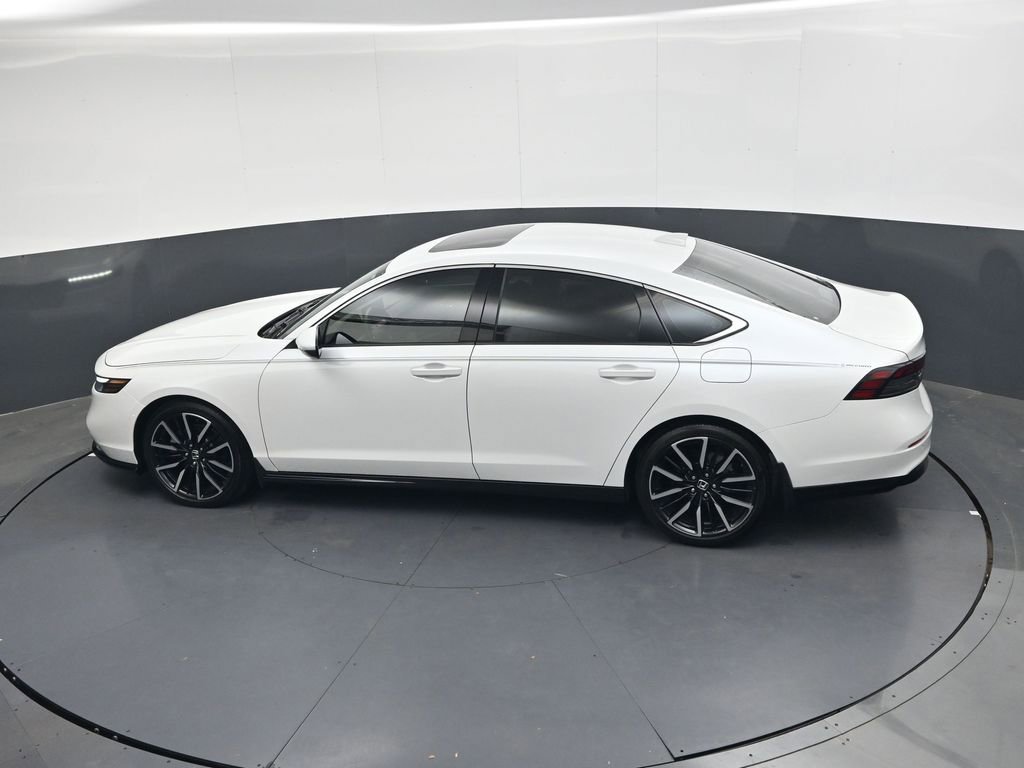 Used 2024 Honda Accord Touring image 21