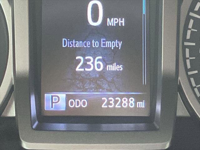 Certified 2023 Toyota Tacoma SR5 w/ Technology Package AWD/4WD image 19