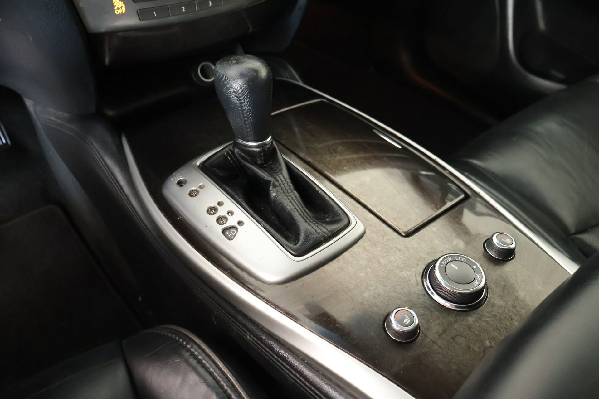 Used 2015 INFINITI QX60 AWD w/ Premium Plus Package image 9