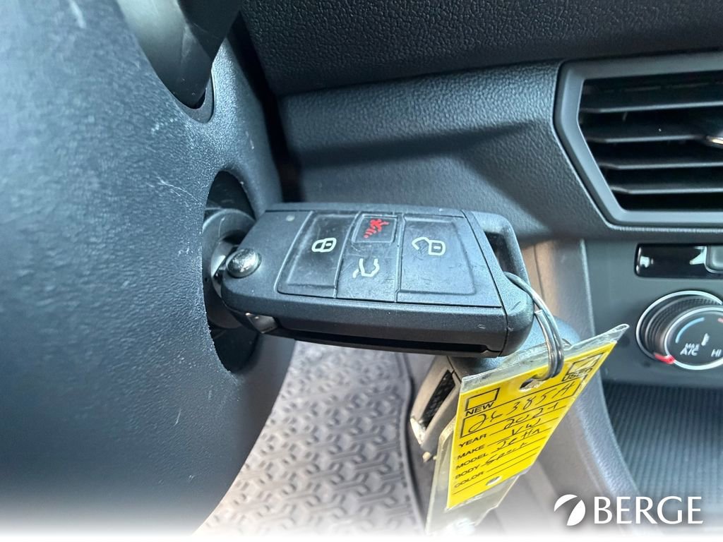 Used 2024 Volkswagen Jetta Sport image 29