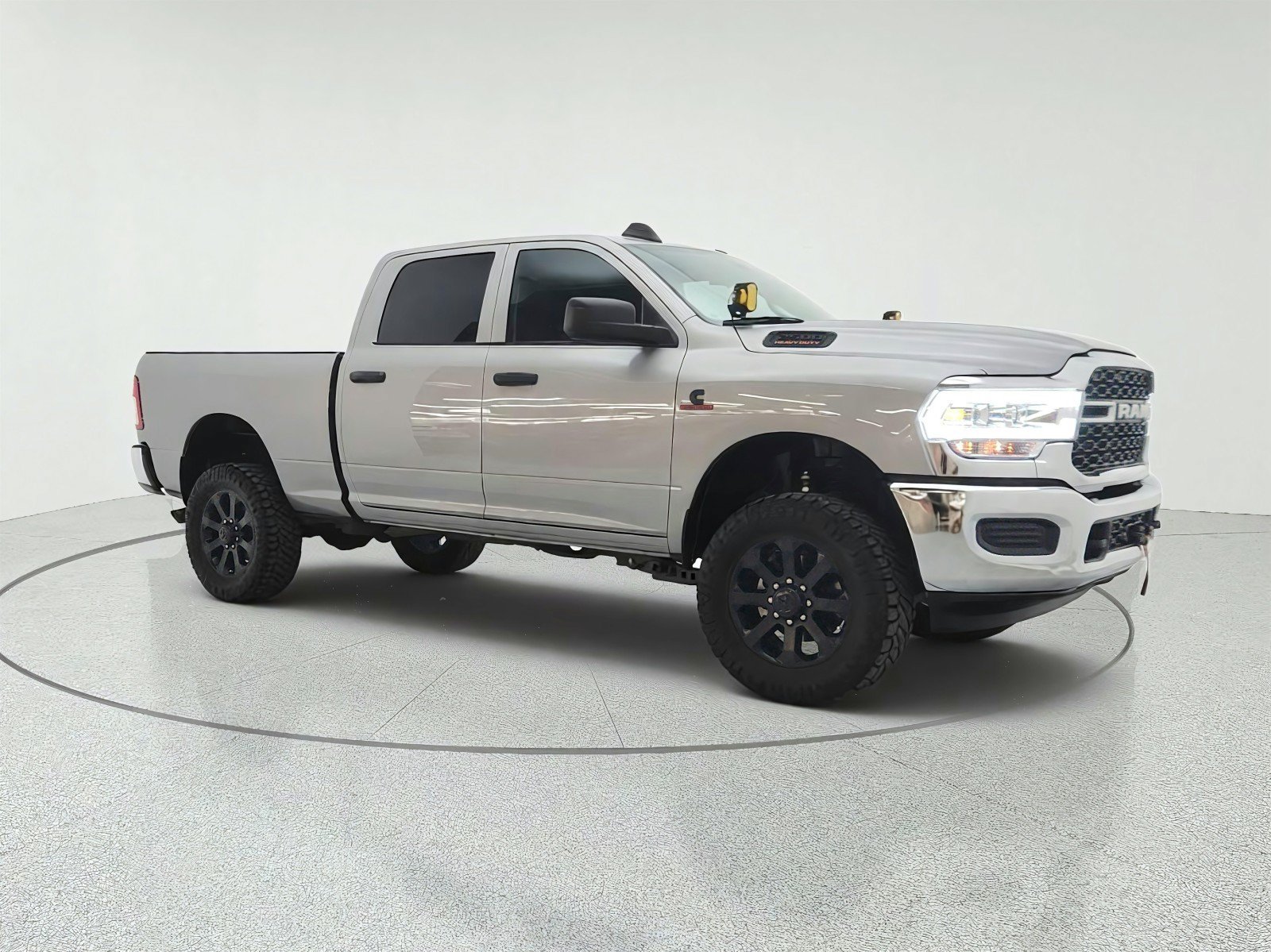 Used 2022 RAM 2500 Tradesman AWD/4WD image 3