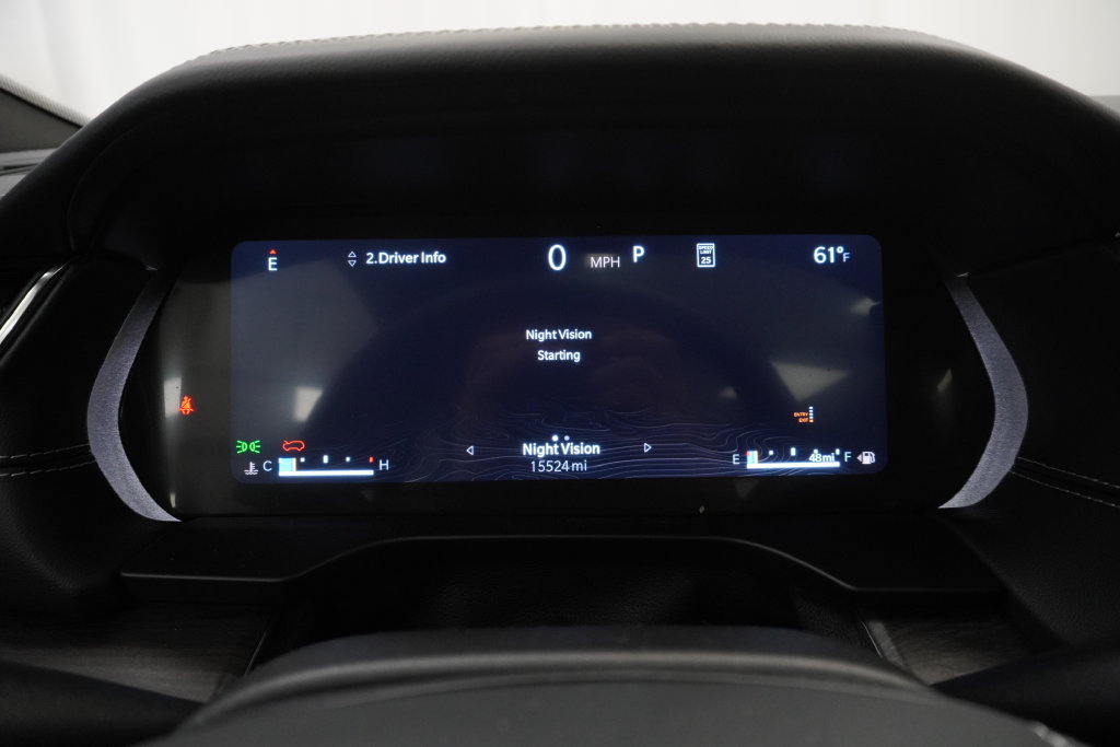 Used 2025 Jeep Grand Cherokee Overland w/ Adv Protech Group III AWD/4WD image 4