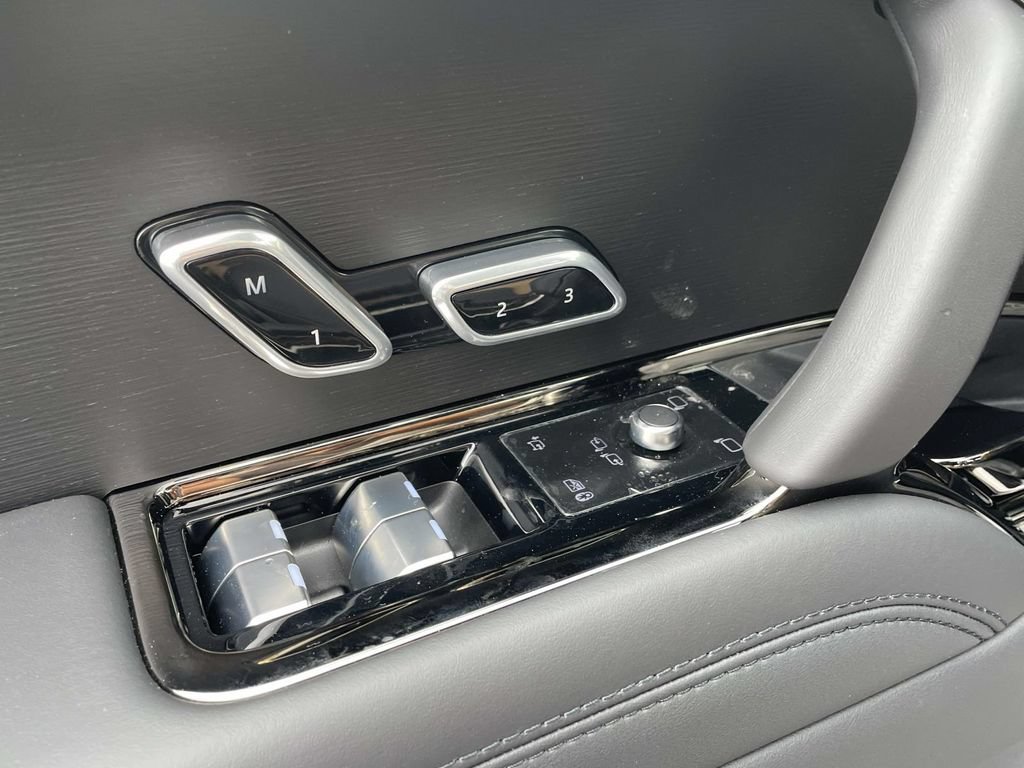 New 2026 Land Rover Range Rover Sport Dynamic SE AWD/4WD image 32