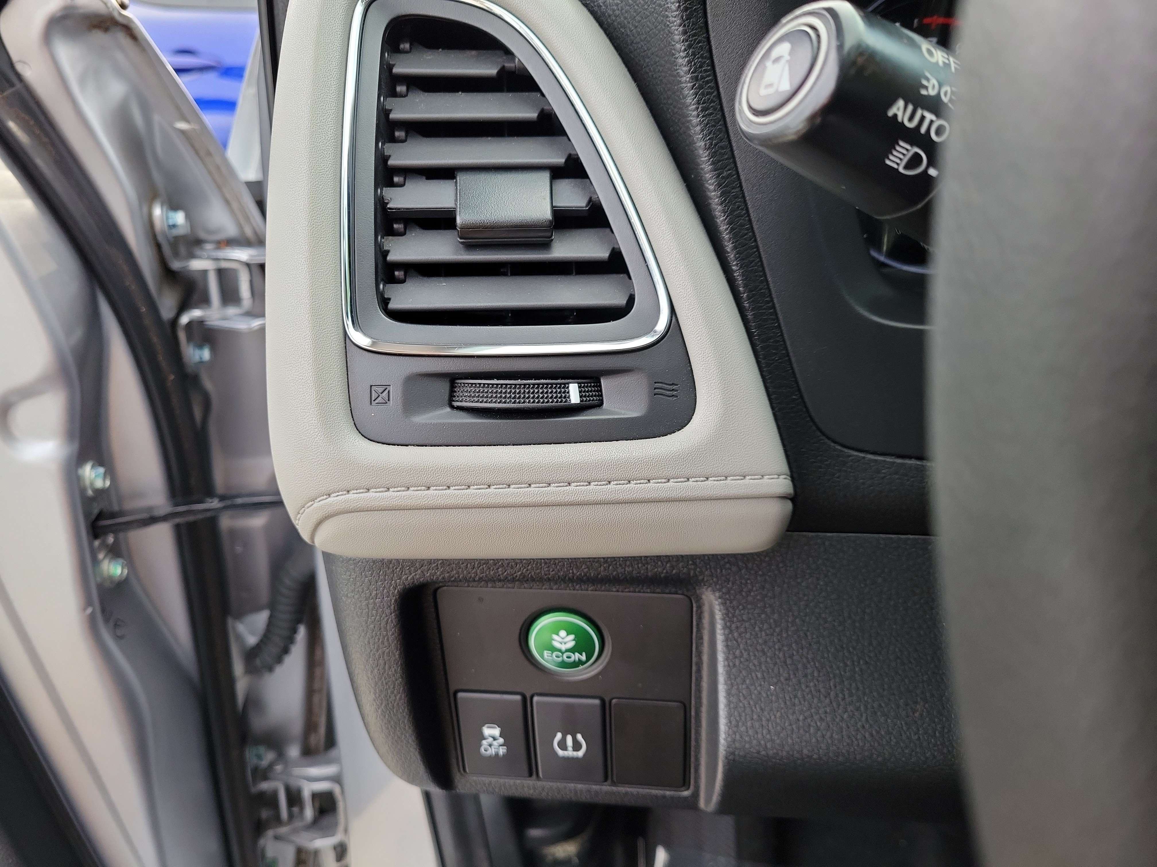 Used 2017 Honda HR-V EX image 17