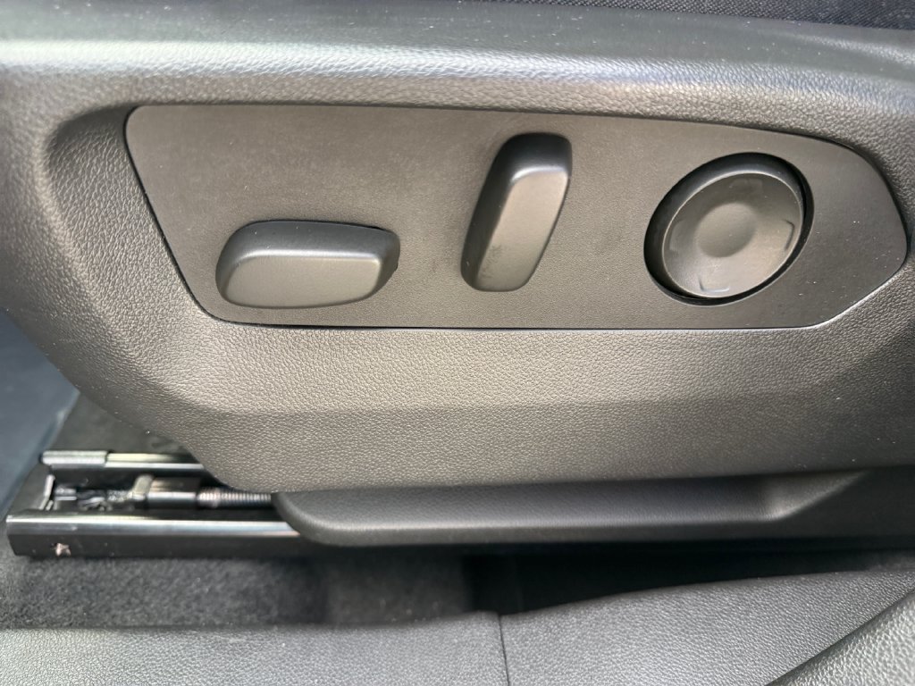 Used 2024 Buick Envision Preferred AWD/4WD image 16
