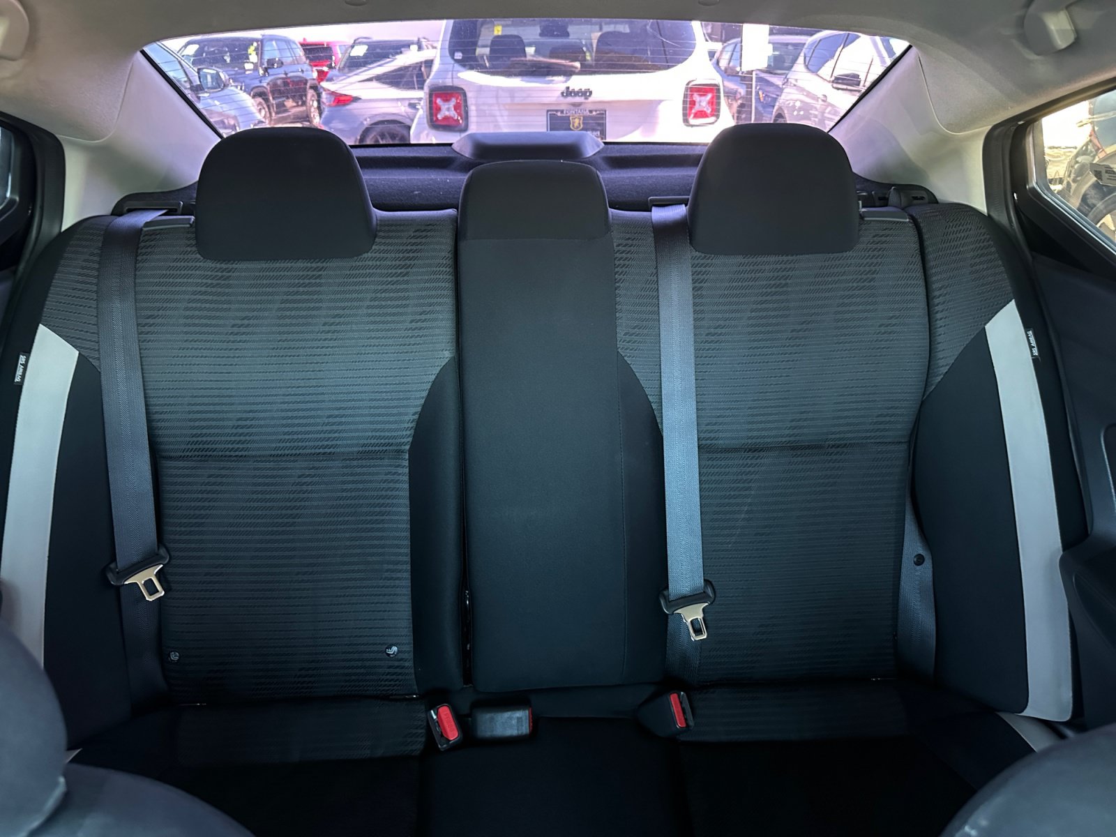 Used 2020 Nissan Versa SV FWD image 26