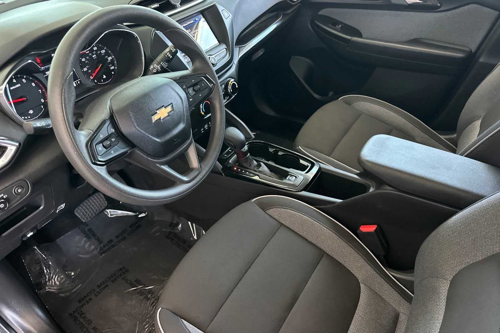 Used 2023 Chevrolet TrailBlazer LT FWD image 10