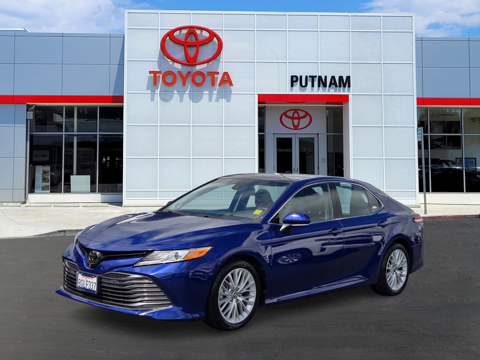 Used 2018 Toyota Camry XLE w/ Audio Package FWD image 8