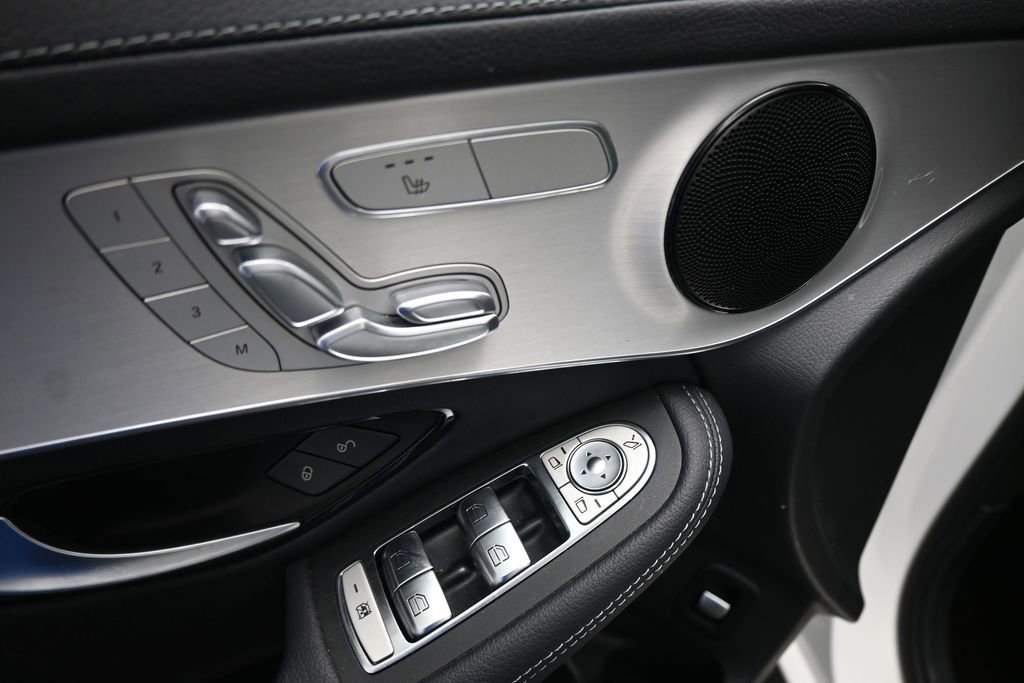 Used 2023 Mercedes-Benz GLC 300 4MATIC Coupe image 8