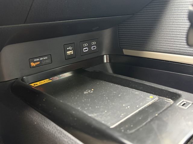 Certified 2025 Toyota Camry SE w/ Convenience Package image 21