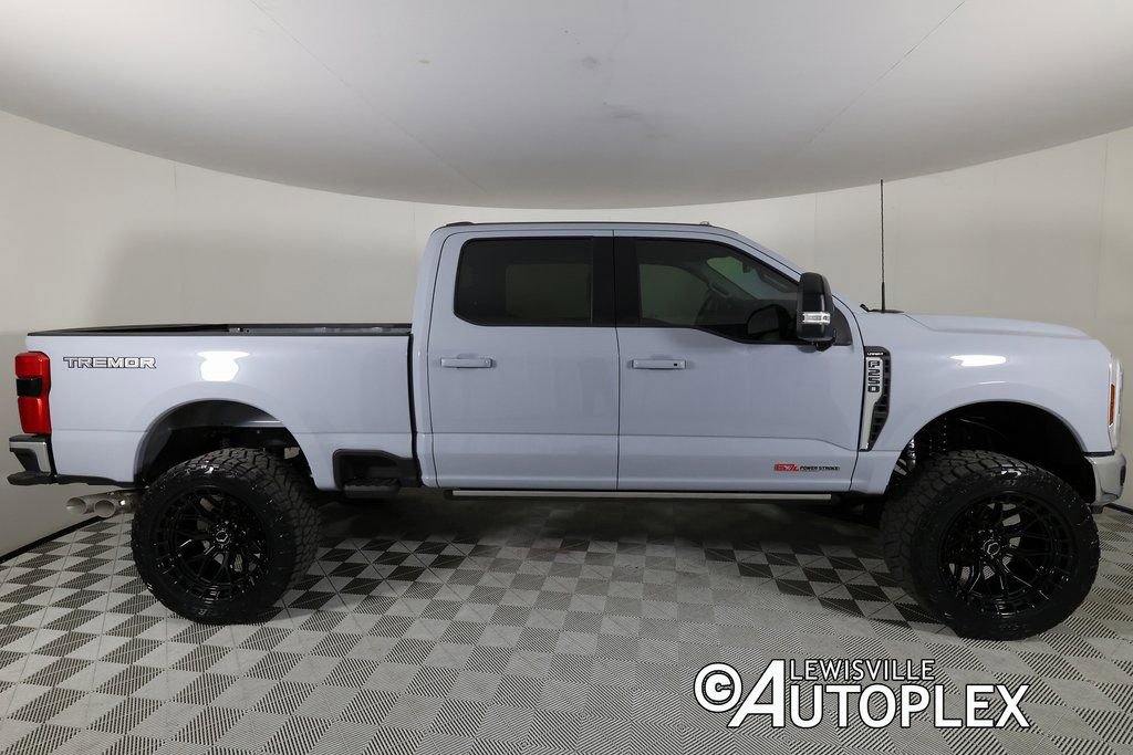 Used 2026 Ford F250 Lariat w/ Tremor Off-Road Package AWD/4WD image 4