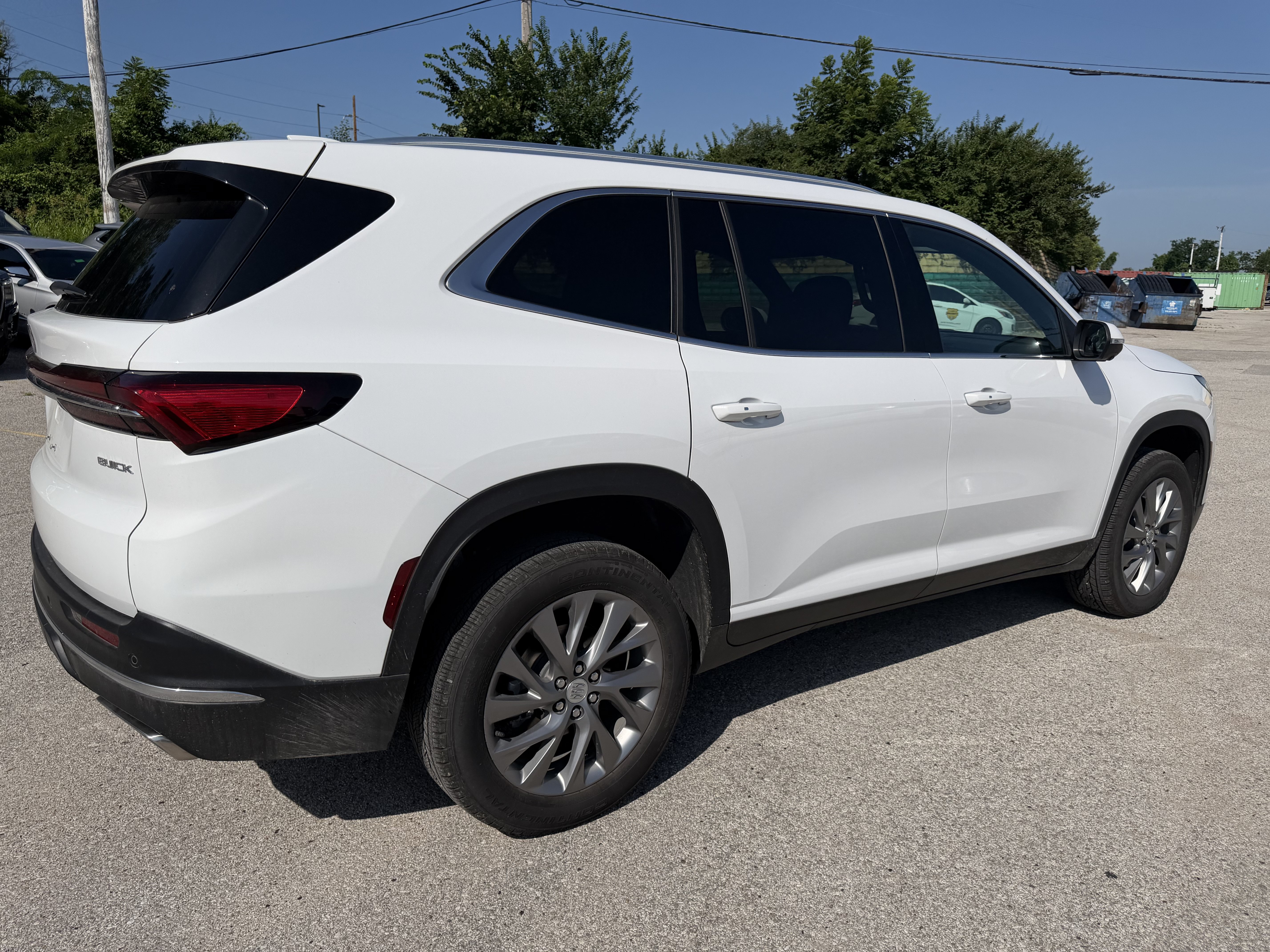 Used 2025 Buick Enclave Preferred FWD image 7