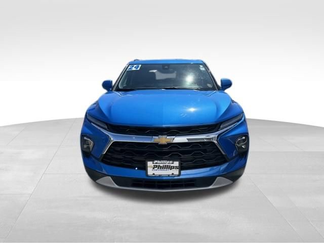 Used 2024 Chevrolet Blazer LT w/ Convenience Package image 2
