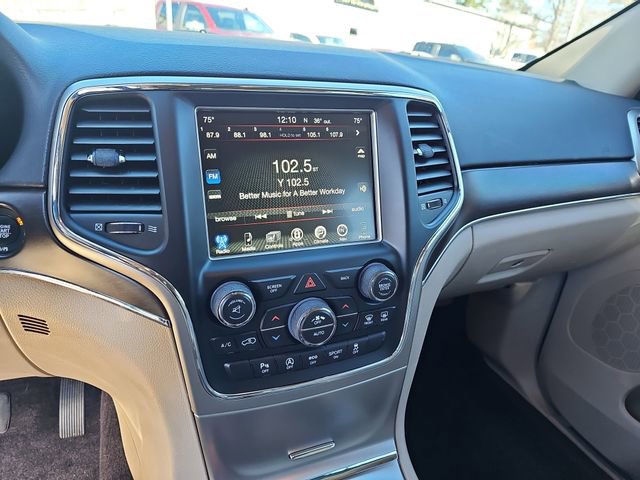 Used 2017 Jeep Grand Cherokee Limited w/ Luxury Group II image 21