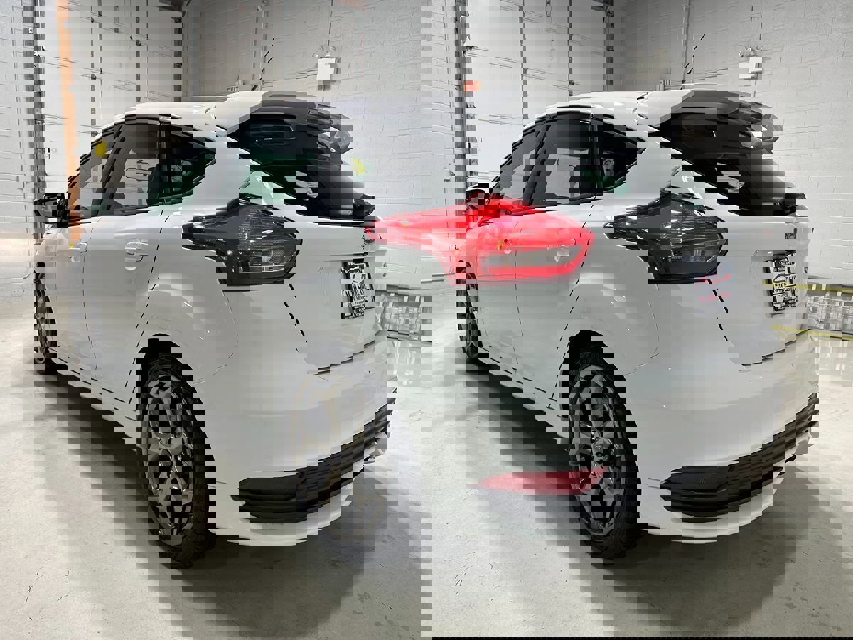 Used 2017 Ford Focus ST image 18