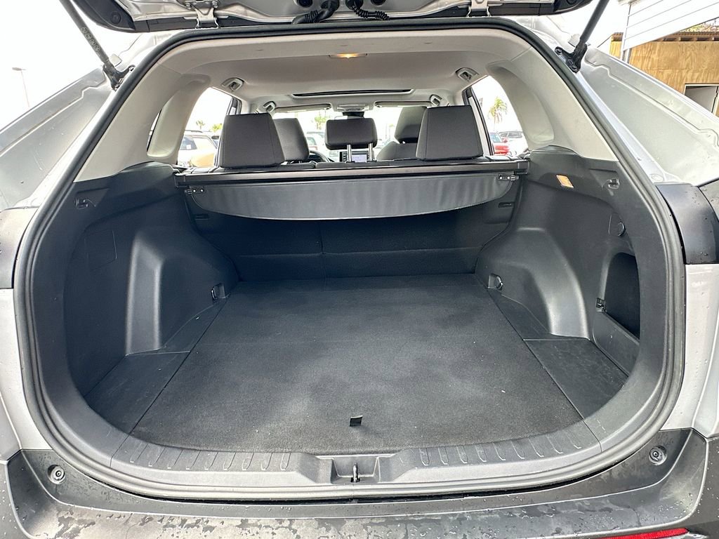 Used 2019 Toyota RAV4 XLE FWD image 24